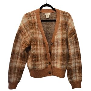Cupcakes & Cashmere Plaid Chunky Cardigan Brown & White Sold at Nordstrom Soft